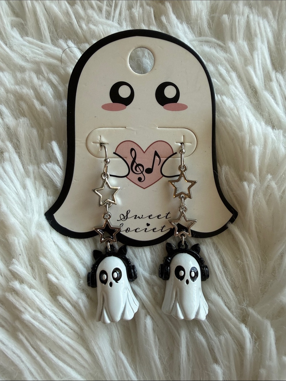 NWT White Ghost with Headphones Earrings